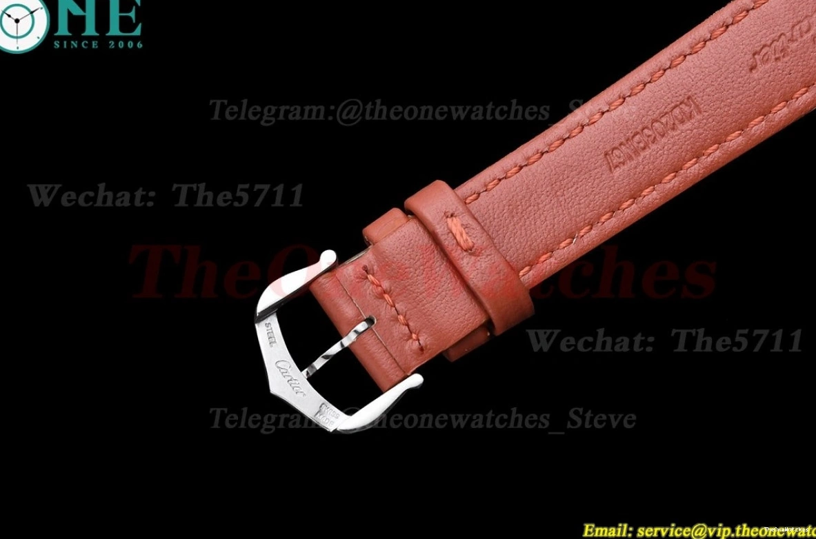 Tank Strap Quartz K11F On Red Leather White Must dial Small 0404